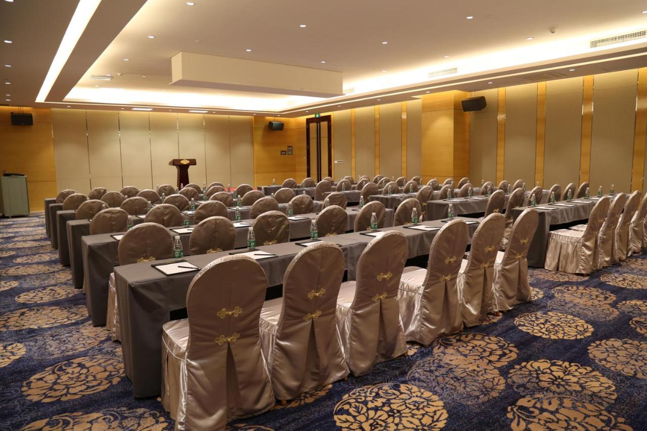 Guangzhou Changfeng Gloria Plaza Hotel Екстер'єр фото