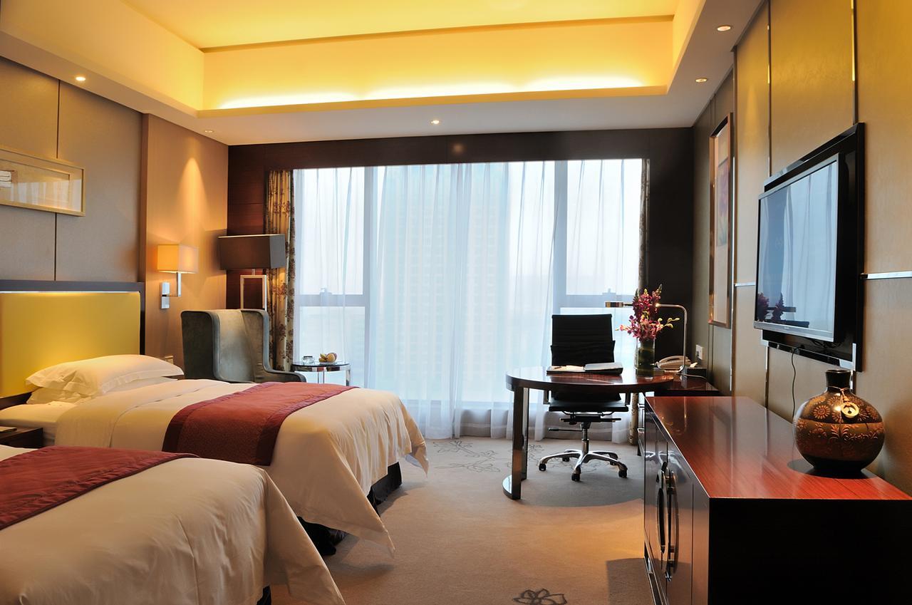 Guangzhou Changfeng Gloria Plaza Hotel Екстер'єр фото