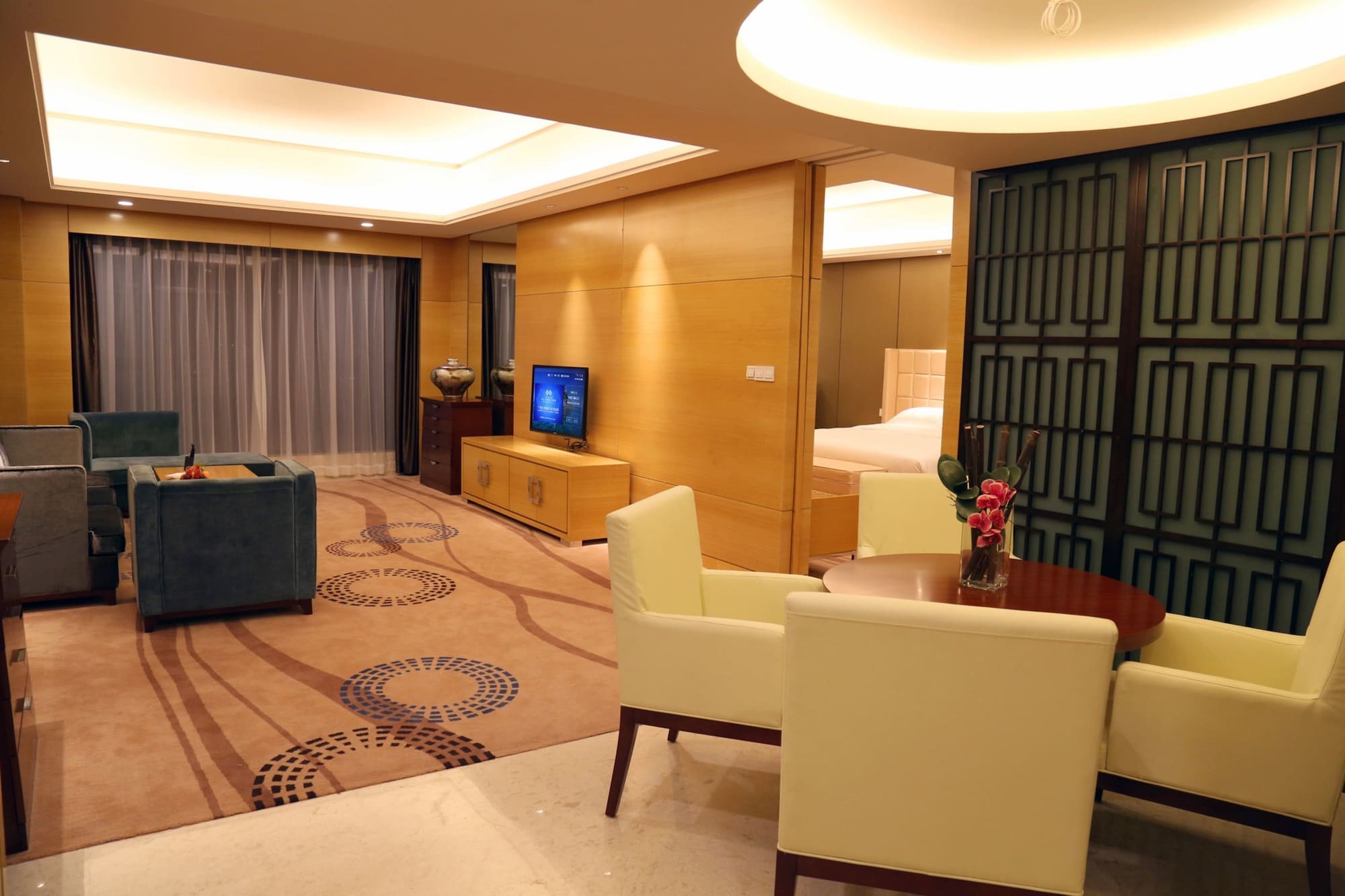 Guangzhou Changfeng Gloria Plaza Hotel Екстер'єр фото